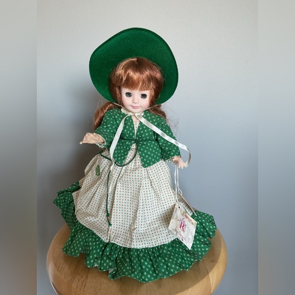 Royal House of Dolls month of the year ( March ) - Picture 1 of 16